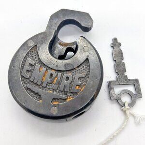 Antique Fraim Empire cast iron pancake lock with key circa 1900-1920 Vintage